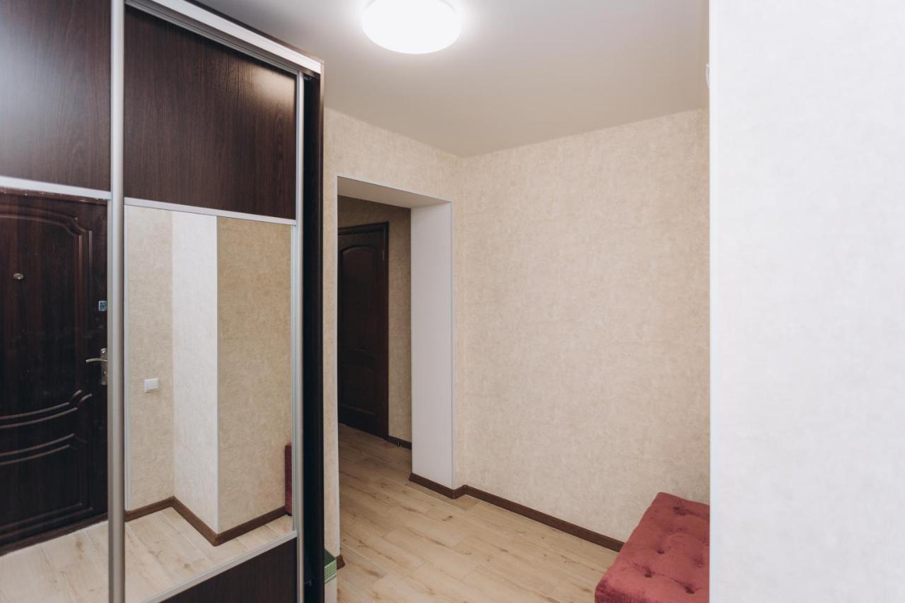 スームィApart-Smart On Kharkovskaya Near Lavina 1 Floorアパートメント エクステリア 写真